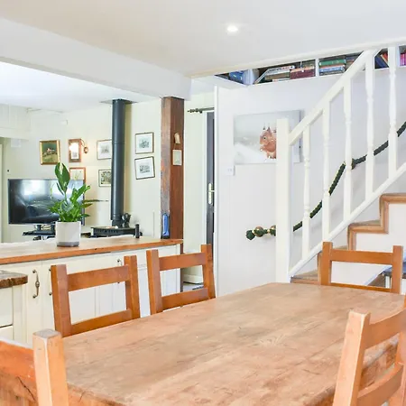 Semesterbostad Red Squirrel Haven